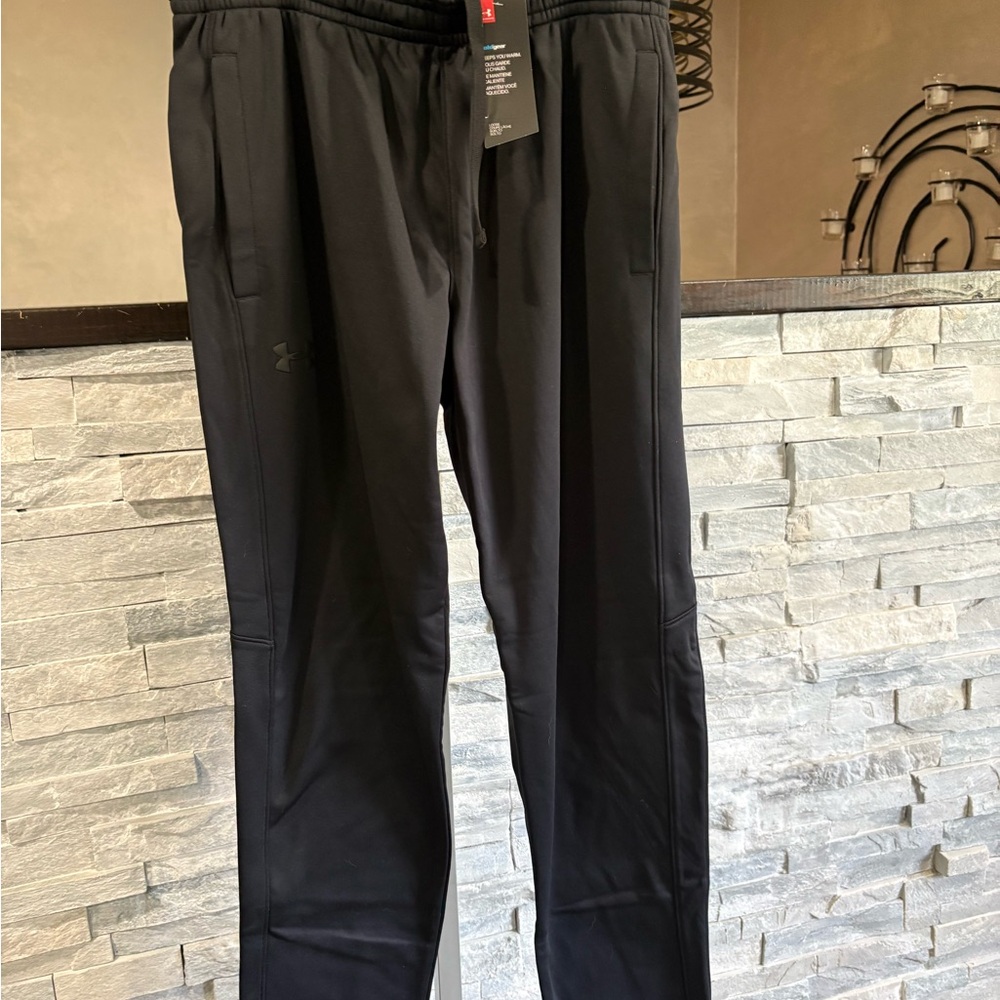 Under Armour NWT Men's Black Active Jogger Sweatpants